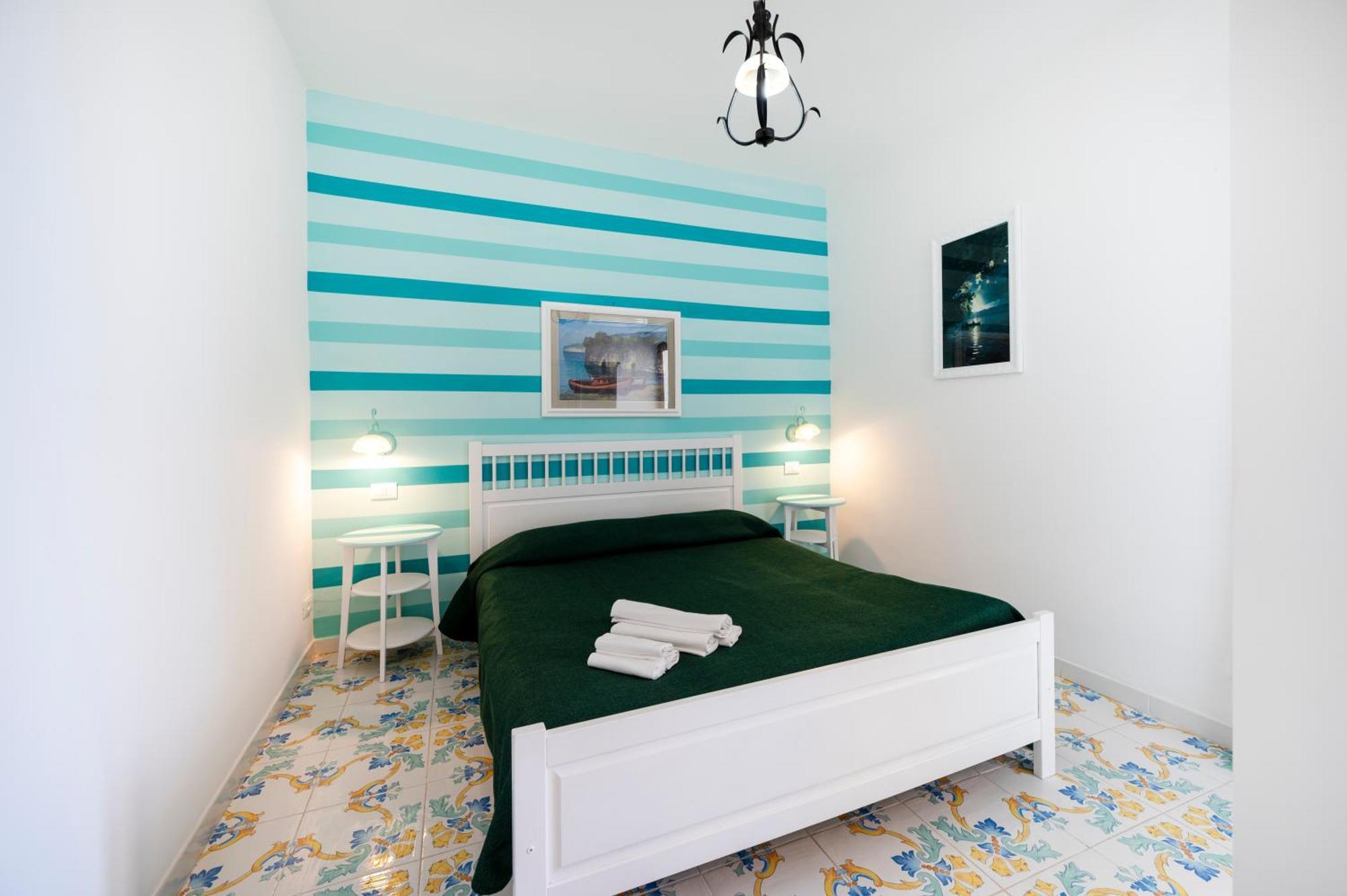 Torre Turbolo Apartments ماسّا لوبْرينسِ المظهر الخارجي الصورة